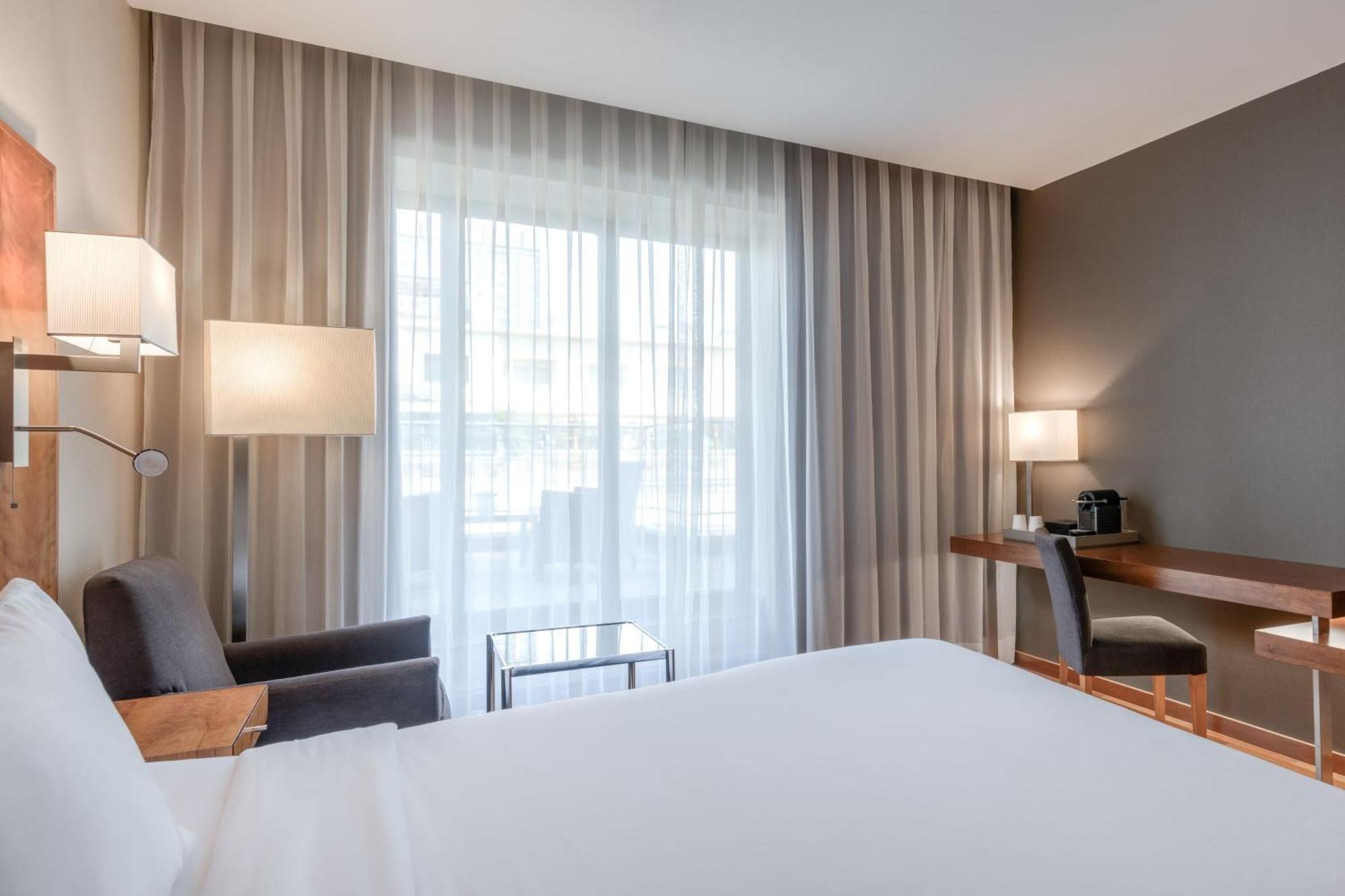 Ac Hotel Aitana By Marriott Madrid Exterior photo