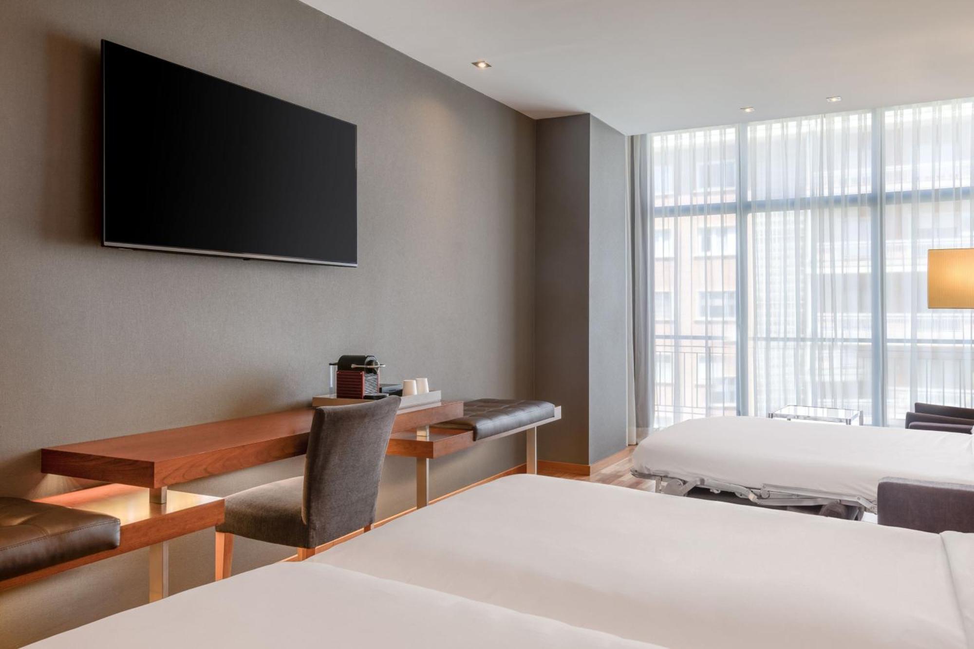 Ac Hotel Aitana By Marriott Madrid Exterior photo