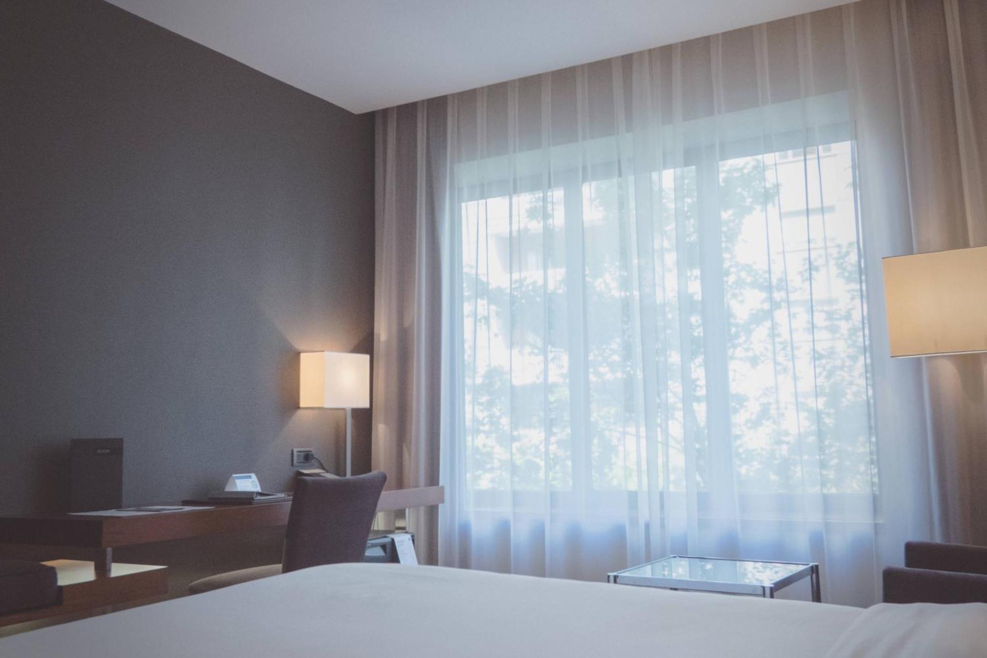 Ac Hotel Aitana By Marriott Madrid Exterior photo