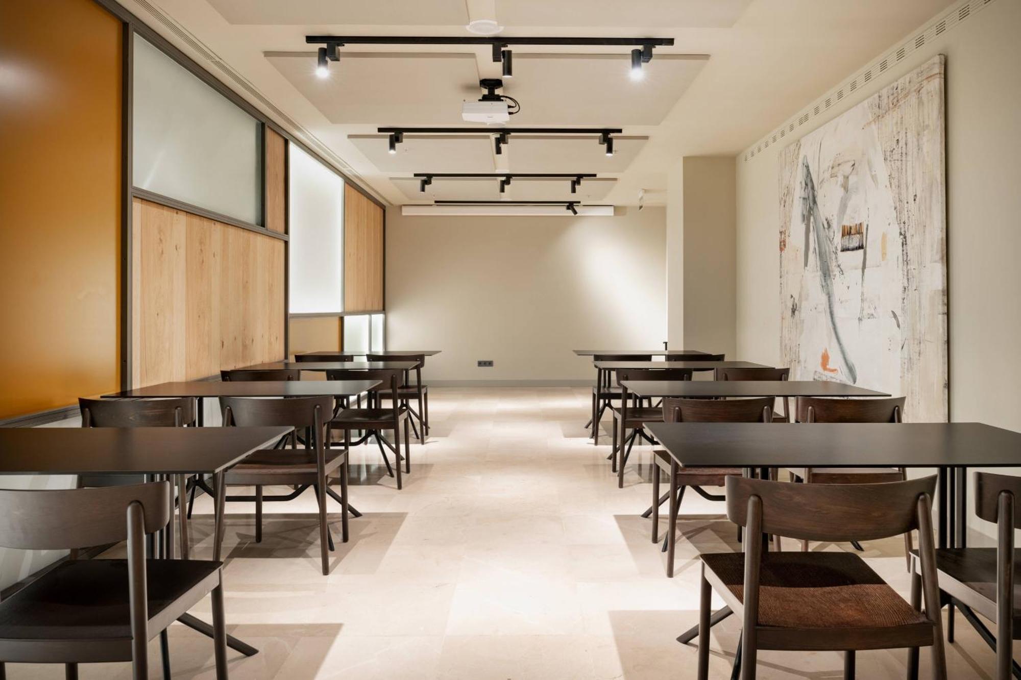 Ac Hotel Aitana By Marriott Madrid Exterior photo
